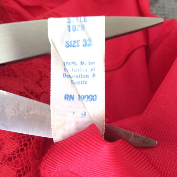 Vintage Olga Red Lace Trim Nylon Camisole Size Small 32 Made In USA - Picture 11 of 12